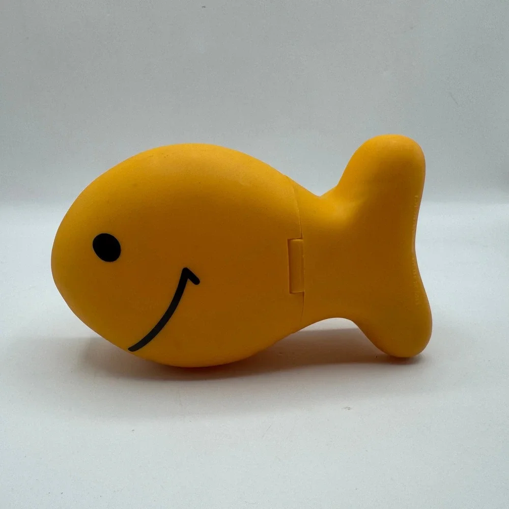 Pepperidge Farm Goldfish Snack Container Kids Orange Fish Shaped Plastic Case
